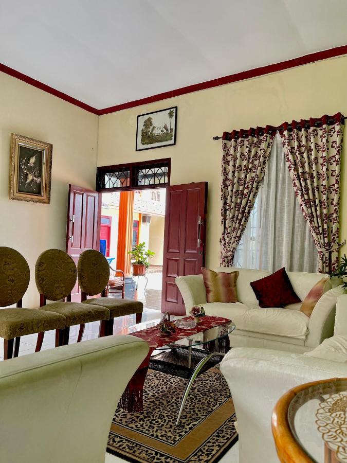 Sapo Karo Rest House Berastagi Ngoại thất bức ảnh