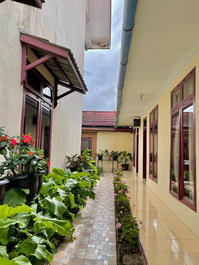 Sapo Karo Rest House Berastagi Ngoại thất bức ảnh